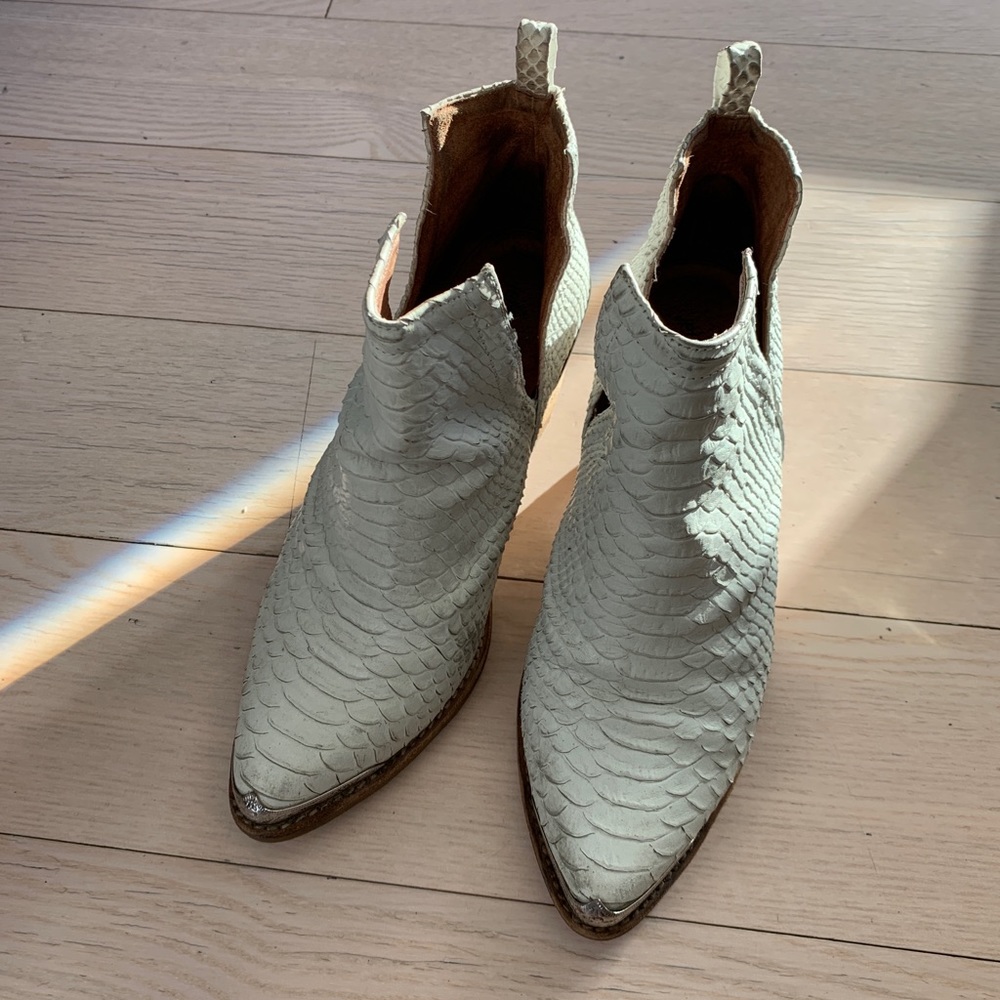 White Cowboy Boots Jeffrey Campbell